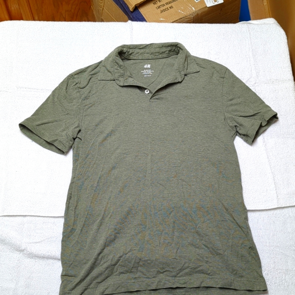 H&M Men's Short Sleeve Shirt Army Green Small
